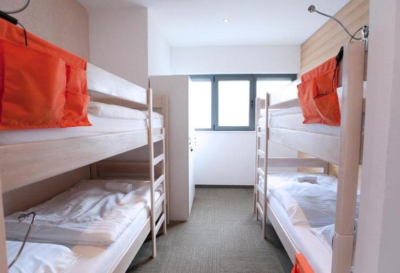 Windward Hostel Zadar