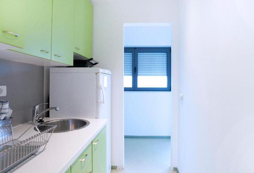 Windward Hostel Zadar