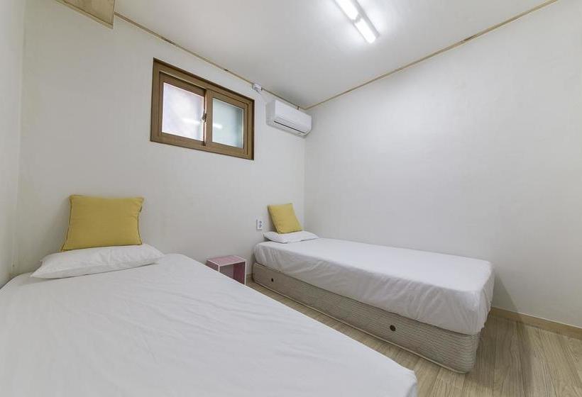 הוסטל Kseoul Guesthouse
