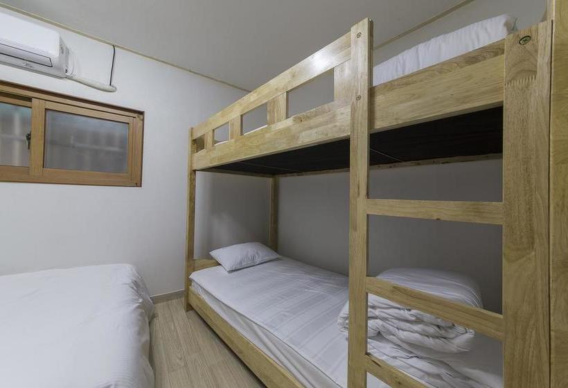 הוסטל Kseoul Guesthouse