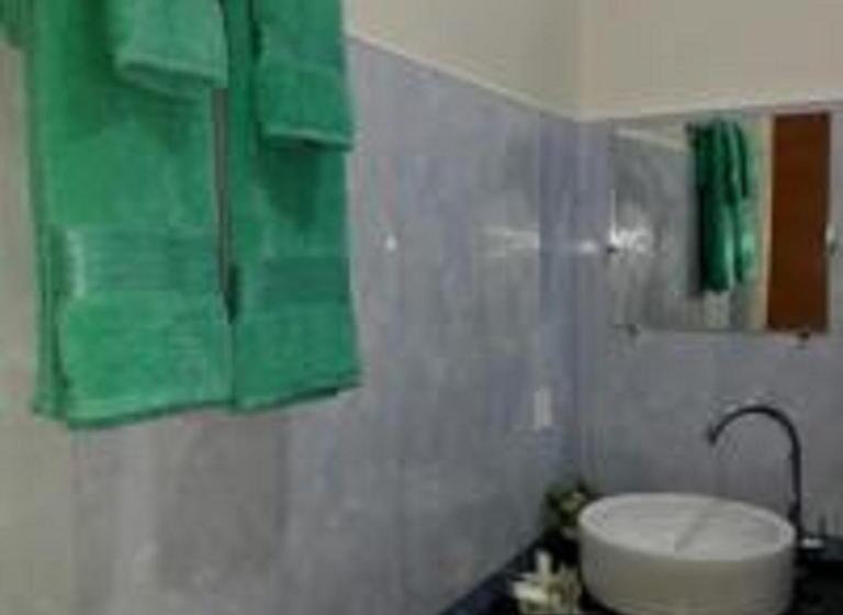 تختخواب و صبحانه The Villager Lodge