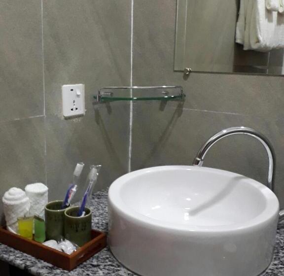 تختخواب و صبحانه The Villager Lodge