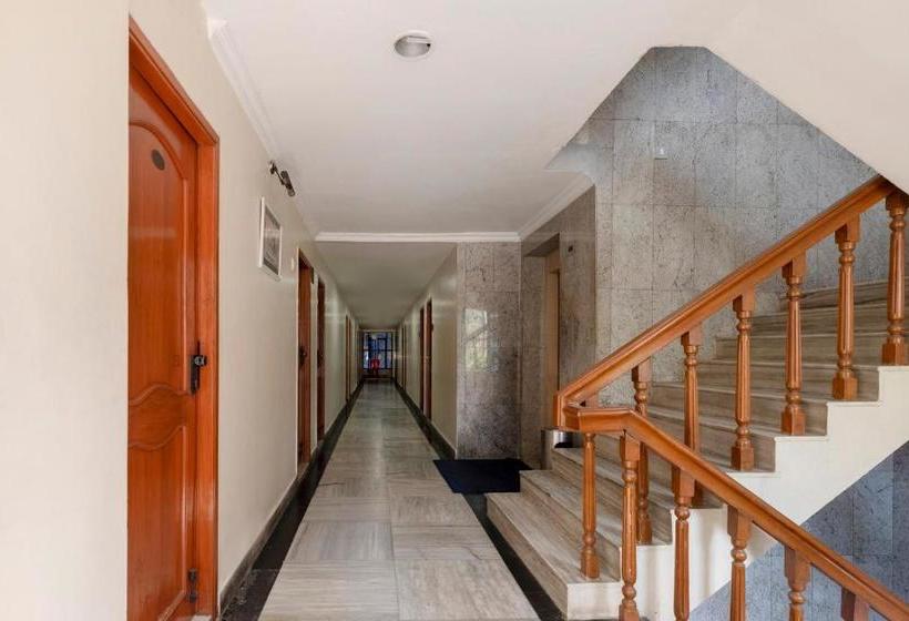 Otel Capital O 69811 Golden Tower