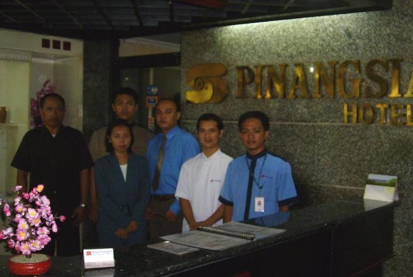 Otel Pinangsia