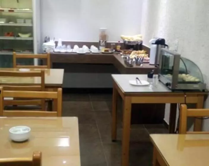 Hotelli Redentora Plaza