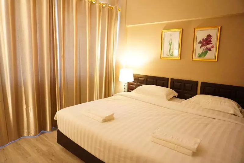 Taris Art Hotel Phrae