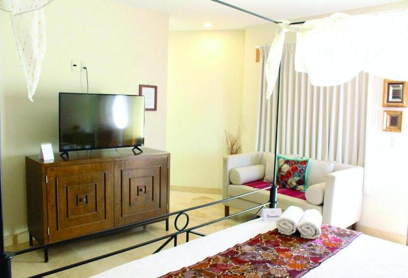 Lindo Ajijic Bed & Breakfast