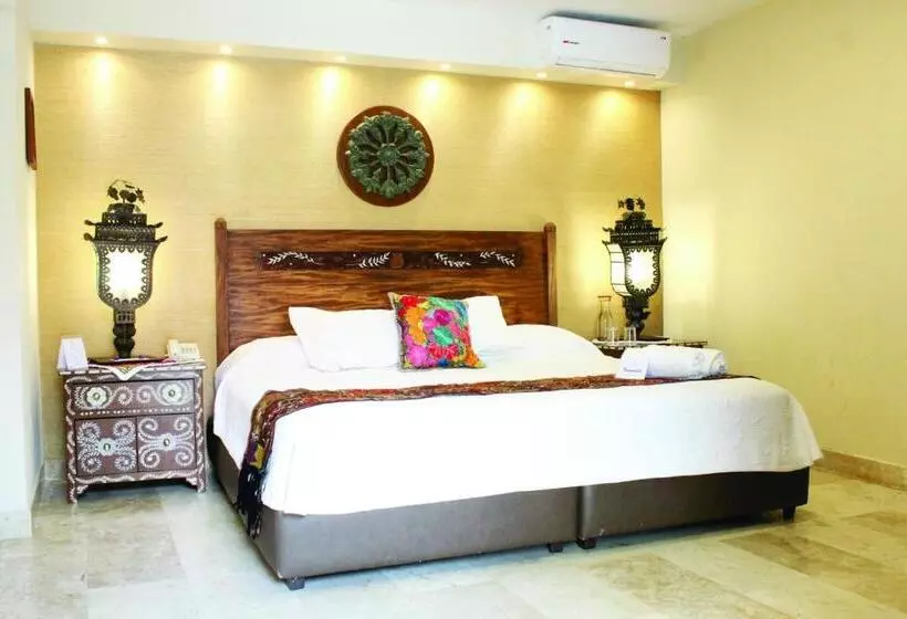 Lindo Ajijic Bed & Breakfast