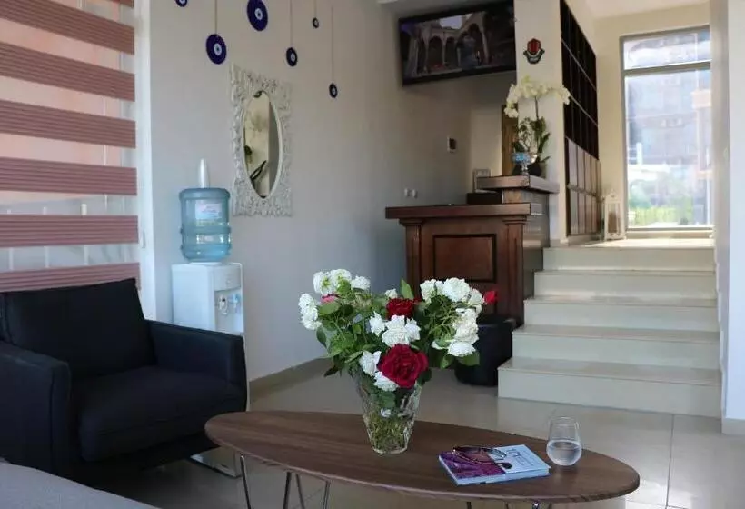 Persani Hotel Free Parking