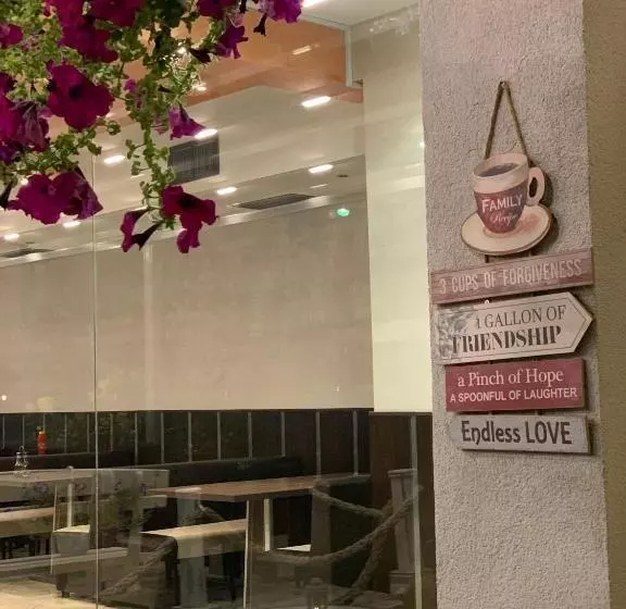 Persani Hotel Free Parking