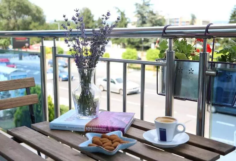 Persani Hotel Free Parking