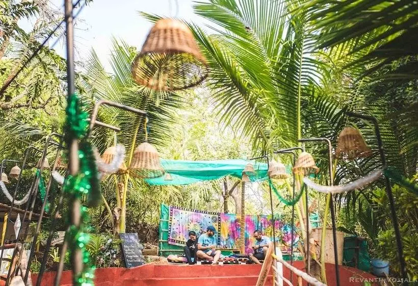 Roadhouse Hostel Arambol Goa