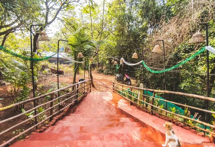 Roadhouse Hostel Arambol Goa