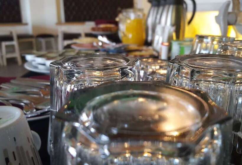 Bed and Breakfast Suites Guest House