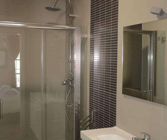 Bed and Breakfast Suites Guest House