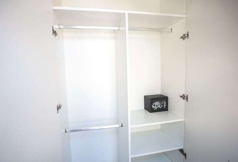 Bed and Breakfast Suites Guest House