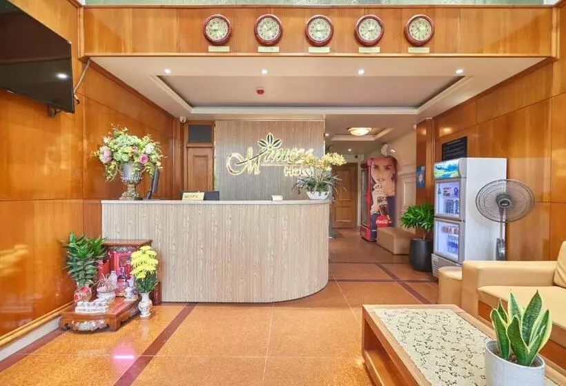 Bin Bin 10   Mimosa Hotel Near Tan Son Nhat Airport