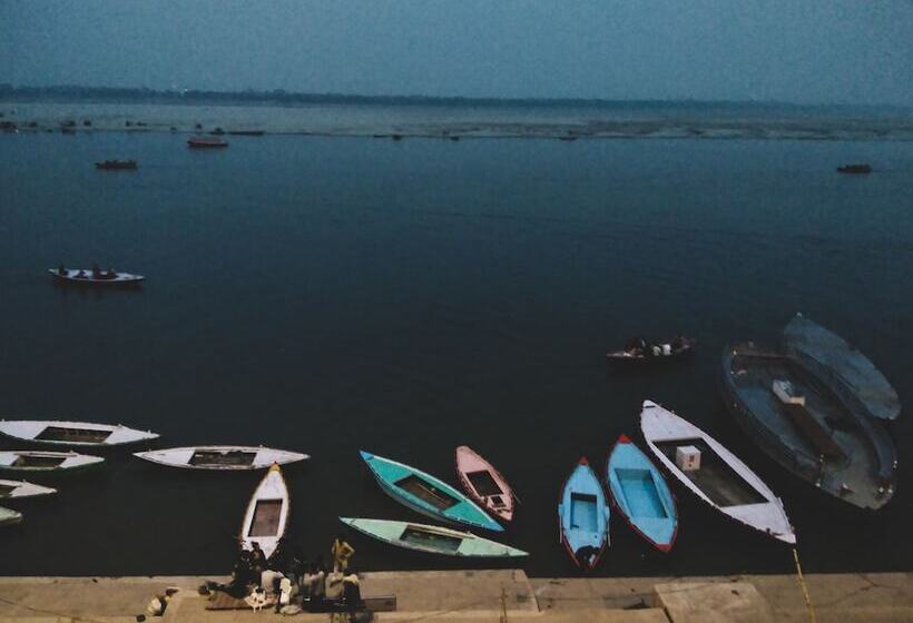 Dwivedi Hotels Hotel Elena