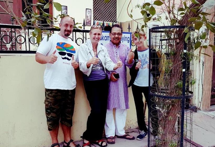 酒店 Anukampa Paying Guest House