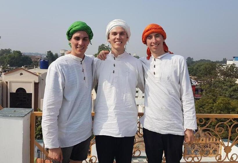 酒店 Anukampa Paying Guest House