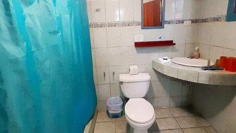 Hotelli Lapalapa Beachfront