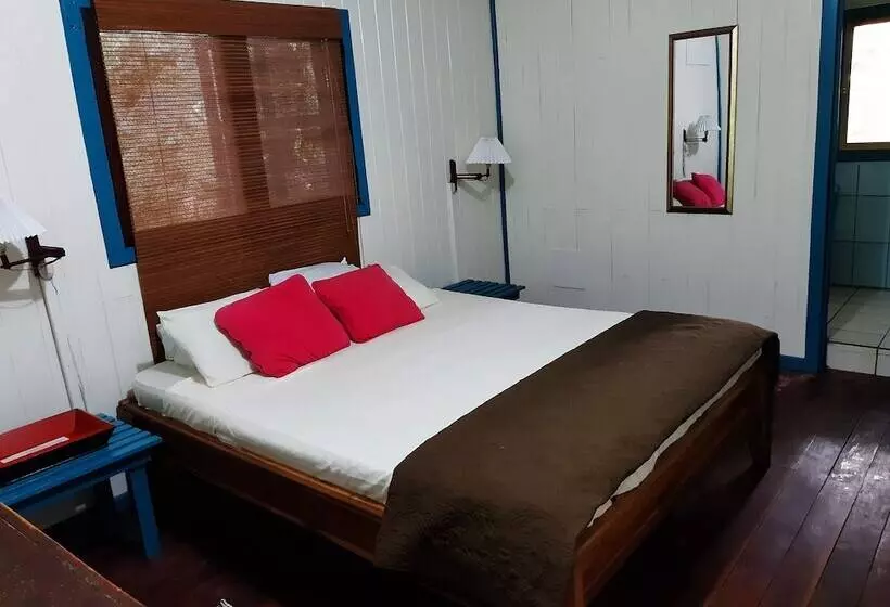 Hotelli Lapalapa Beachfront