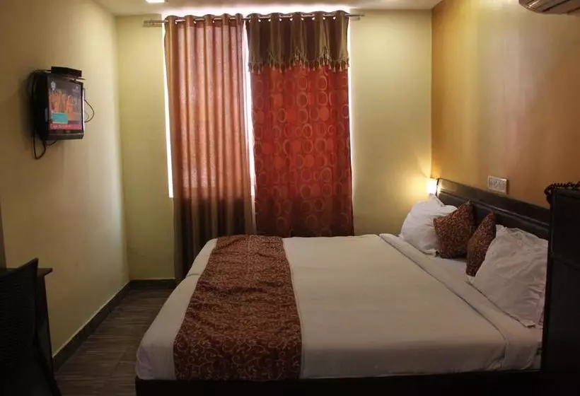 هتل Orange Inn