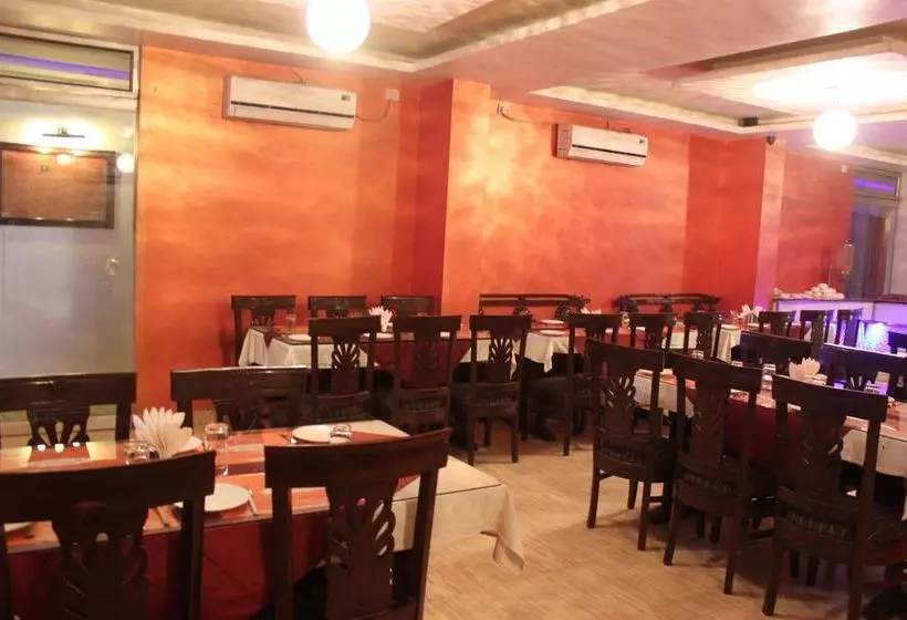 هتل Orange Inn