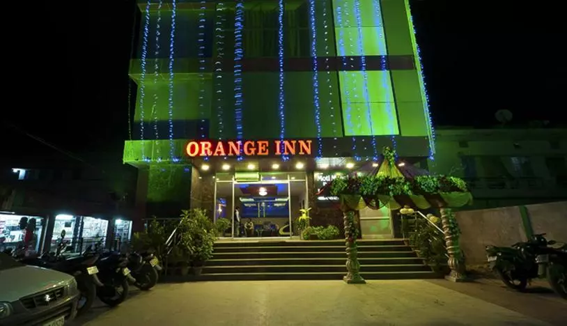 هتل Orange Inn