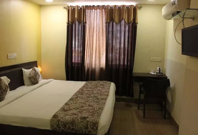 هتل Orange Inn