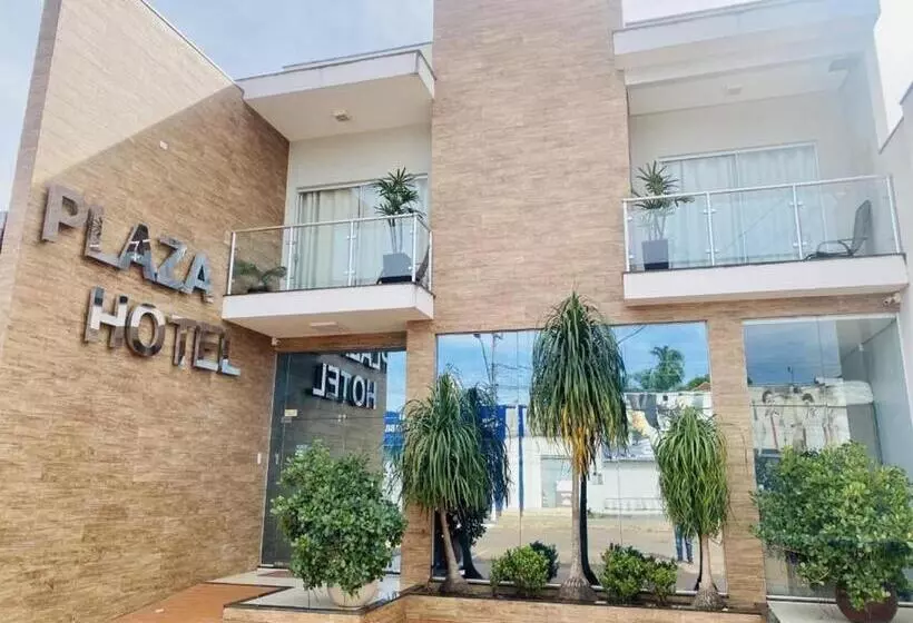 Hotelli Plaza Pontes E Lacerda