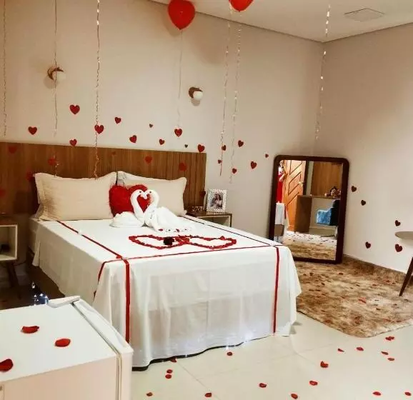 Hotelli Plaza Pontes E Lacerda