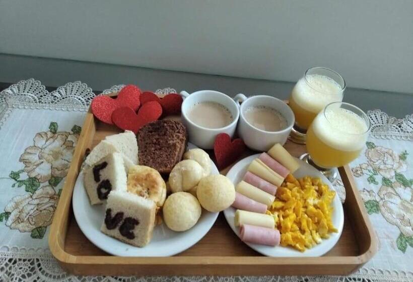 ホテル Plaza Pontes E Lacerda