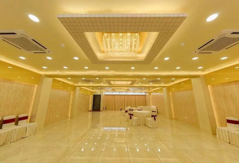 ホテル Ratana International