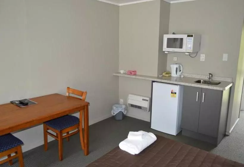 Motelli Brightwater Motor Inn Nelson