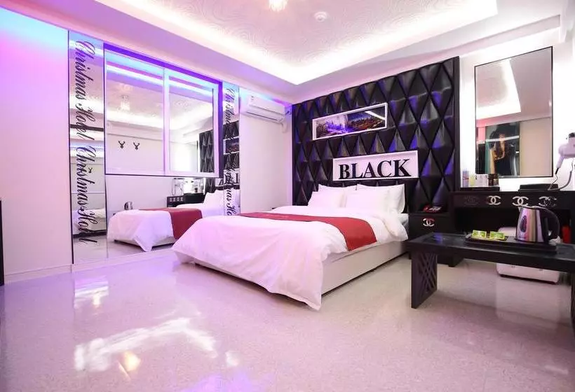 مُتل Daejeon Jungri Xmas