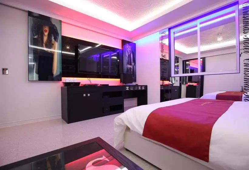 مُتل Daejeon Jungri Xmas