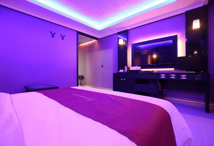 Motel Daejeon Jungri Xmas