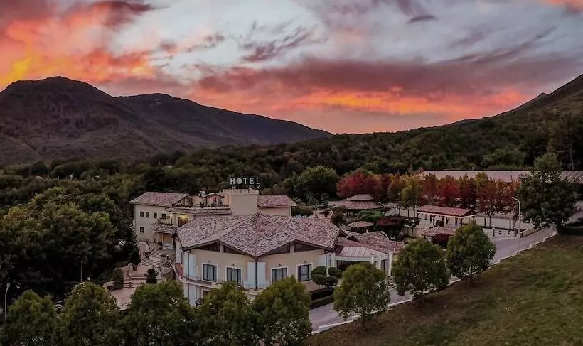 San Raffaele Hotel Restaurant & Resort