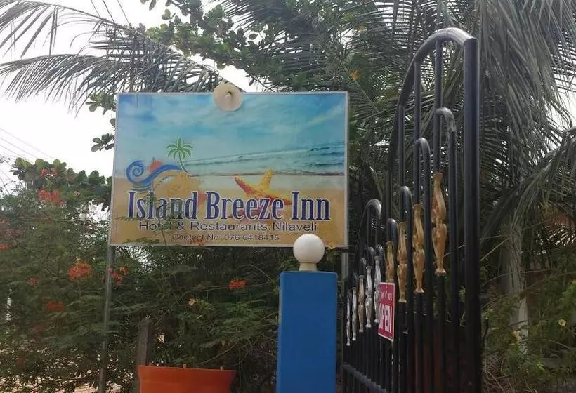 Hotelli Island Breeze Inn
