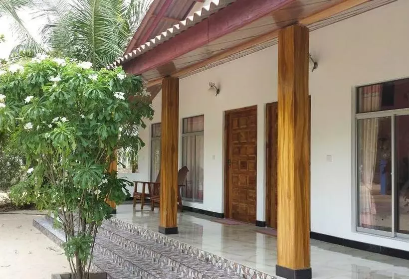 Hotelli Island Breeze Inn