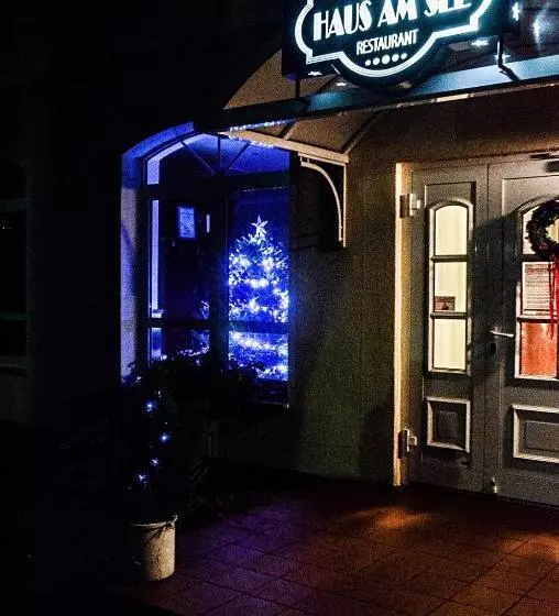 Hotelli & Restaurant Haus Am See