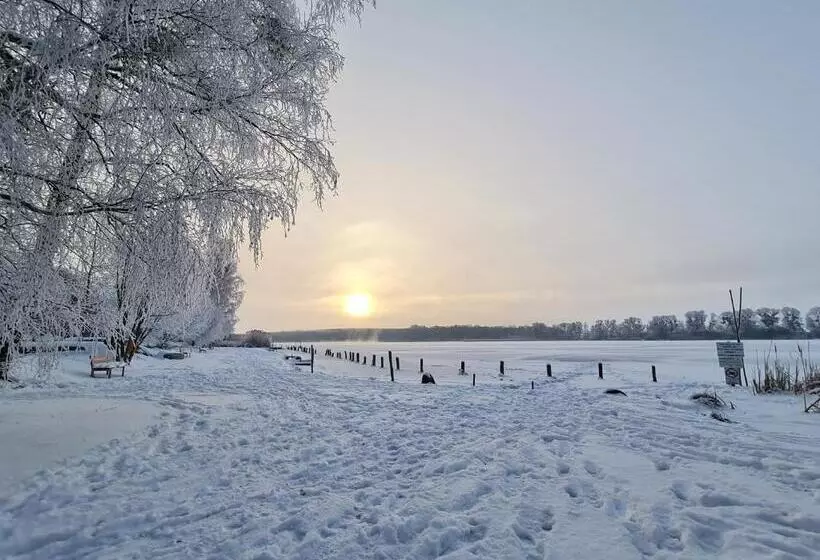 Hotelli & Restaurant Haus Am See