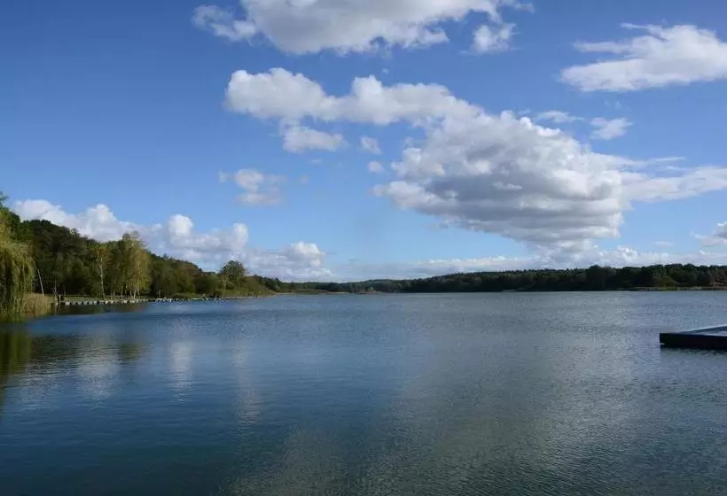 Hotelli & Restaurant Haus Am See