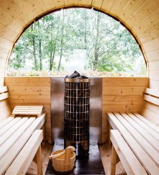 Hotelli & Restaurant Haus Am See