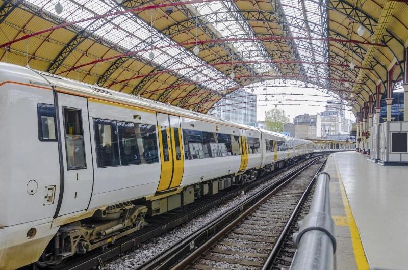 ホテル The Eaton Townhouse