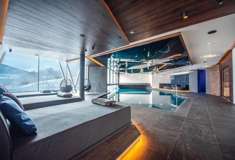 Leitgam Luxury Hotel For Two