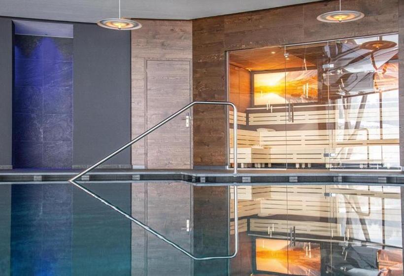 Leitgam Luxury Hotel For Two