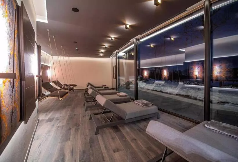 Leitgam Luxury Hotel For Two