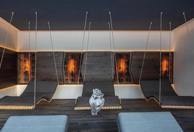 Leitgam Luxury Hotel For Two